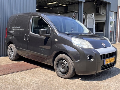 Fiat Fiorino 1.3 MJ SX Schuifdeur Trekhaak 600kg Parkeersensoren achter Euro 4 Bpm vrij voor particulier gebruik !!