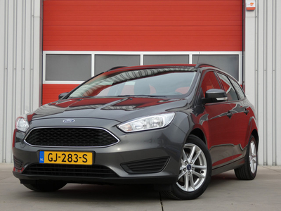 Ford FOCUS Wagon 1.0 Edition/navigatie, trekhaak, mooie auto!