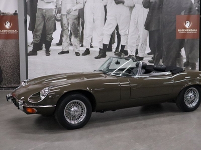 Jaguar E-Type Series 3 V-12 Roadster