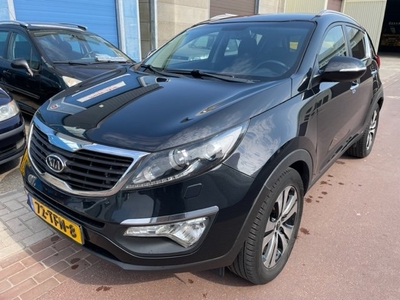 Kia Sportage 2.0 CRDI X-clusive 2012 LEDER + Navi Boekjes + NAP aanwezig 100% Kia Dealer onderhouden auto. Rijdt en schakelt perfect!!!