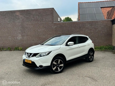 Nissan Qashqai 1.2 | Panorama | Stoelverw | 360 camera |