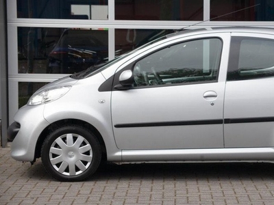 Peugeot 107 1.0-12V XS