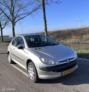 Peugeot 206 1.4 One-line - NEW APK 01/2025 - NAP - AIRCO