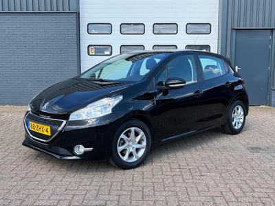 Peugeot 208 1.2 VTi Envy Climate Contr Parkeersensoren