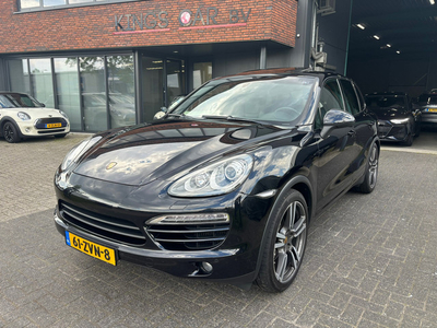 Porsche Cayenne 3.0 D 21 Inch Trekhaak Luchtvering Keyless dealer onderhouden