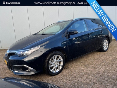 Toyota Auris Touring Sports 1.8 Hybrid Executive | NL Auto | Dealer Onderhouden | Navigatie | Stoelverwarming | Cruise Control | Safety Pakket |