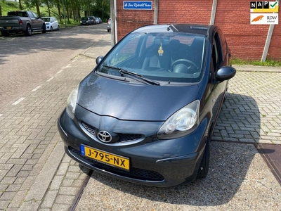 Toyota Aygo 1.0-12V