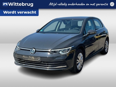 Volkswagen Golf 1.4 eHybrid Style DSG Automaat Navigatie / Bluetooth / LM velgen /