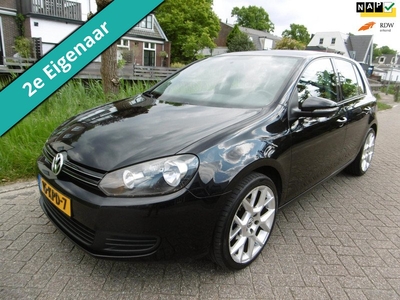 Volkswagen Golf 1.4 TSI 122pk 5-deurs 2e eigenaar Clima Cruise Trekhaak 1300kg