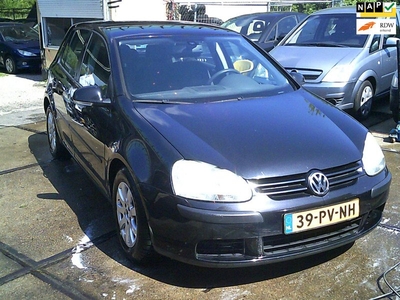 Volkswagen Golf 2.0 FSI sportline airco elek pak nap apk