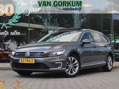 Volkswagen Passat Variant 1.4 TSI GTE Connected Series Plus / Panoramadak