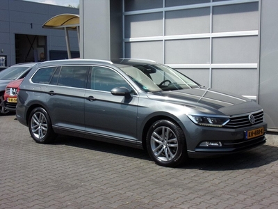 Volkswagen Passat Variant 2.0 TDI Highline Navi/Stoelverw/Camera/Trekhaak!!