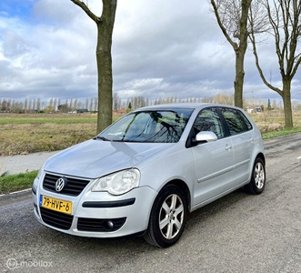 Volkswagen Polo 1.6-16V - NAP - AIRCO - DEALERONDERHOUDEN