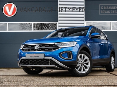 Volkswagen T-Roc 1.5 TSI Life Business |Carplay/navigatie | Adaptive cruise controle |