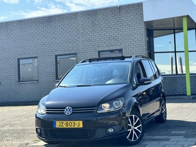 Volkswagen Touran 1.6 TDI Highline BlueMotion|Pano Navi PA