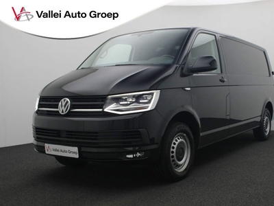 Volkswagen Transporter 2.0 TDI 150PK DSG L2H1 Highline | Navi | Trekhaak | 3-zits | Camera | LED koplampen | ACC | Airco | Alarm