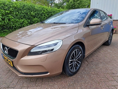 Volvo V40 1.5 T2 Momentum CLIMAT/CRUISE/LED/NAVI/PDC.A 122PK