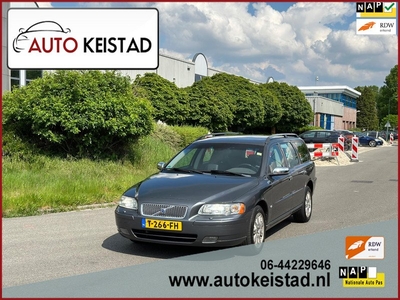 Volvo V70 2.5T AWD AUTOMAAT XENON/LEDER/CLIMA! DEALER ONDERHOUDEN!