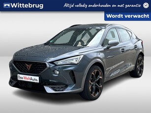 CUPRA Formentor 1.4 e-Hybrid 245pk DSG VZ Performance / Panoramadak / SuperSport Stuur / Kuipstoelen / LED / Camera / Keyless / Elektrische Achterklep / Stuur En Stoelverwarming / Voorruit Verwarming / Elek. Trekhaak / 19