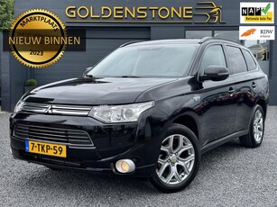 Mitsubishi Outlander 2.0 PHEV Instyle 1e Eigenaar,Navi,Clima,Schuifdak,Cruise,4WD,Leder,Camera,Afn Trekhaak,N.A.P,APK Tot 03-2025