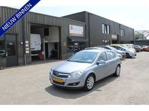 Opel Astra 1.6 Temptation