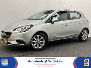 Opel Corsa 1.4 Favourite | NAVIGATIE | TREKHAAK | CRUISE CONTROL | CARPLAY |