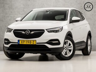 Opel Grandland X 1.2 Turbo Sport Automaat (APPLE CARPLAY, NAVIGATIE, CAMERA, GETINT GLAS, SPORTSTOELEN, LANE ASSIST, CRUISE CONTROL, NIEUWSTAAT)