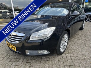 Opel Insignia 1.6 T Edition navi airco/ecc keurige auto