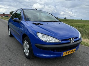 Peugeot 206 1.1 Pop' Art APK 06-2025! Nette auto!