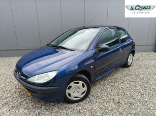 Peugeot 206 1.4 | NW APK | TREKHAAK | ELEK PAKKET