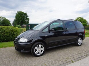 Seat Alhambra 2.0 Expedition 7 persoons dealer onderhouden