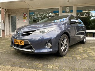 Toyota Auris Touring Sports 1.8 Hybrid Lease Panoramadak/Achteruitrijcamera/Navigatie/Cruise controle/Led dagrijverlichting/Parkeersensoren V+A/ClimateControle/Keyless Entry+Start/Xenonverlichting