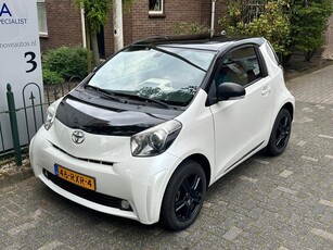 Toyota iQ 1.0 VVTi Aspiration Pearl