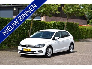 Volkswagen Polo 96 PK TSI Highline PDC Carplay Navi NAP 1e eigenaar