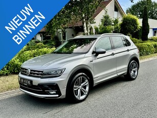 Volkswagen Tiguan 2.0 TSI 4Motion 180PK DSG R-Line Trekhaak•LED