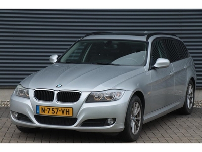 BMW 3-serie Touring 320d Luxury Line PANO - NAVI - AUT