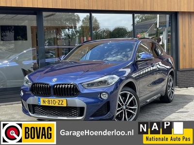 BMW X2 sDrive20i High Executive Panoramadak, Trekhaak.