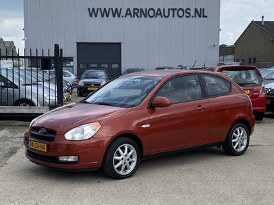 Hyundai Accent 1.4i Dynamic First Edition, AIRCO