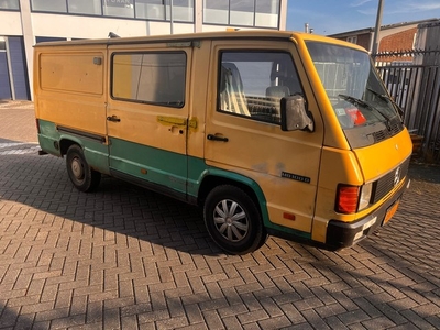 Mercedes-Benz Bestelwagen 100 D kort