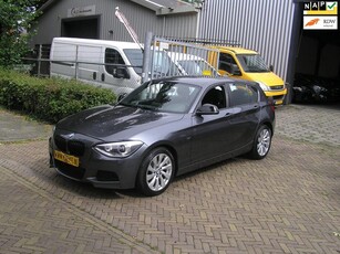 BMW 1-serie 116i Business+ 150 d km nap airco navi apk