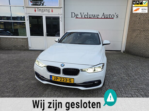 BMW 3-serie 330e / NL -AUTO/ LEDER / ACC /M- SPORT INTERIEUR