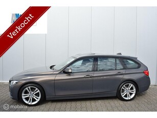 BMW 320d AUT Touring 2016 Champagner Quartz Pano ACC