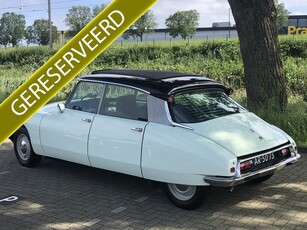 Citroën idds 19 Comfort Bouwjaar 1967 LHM Tweede Neus.