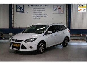 Ford Focus Wagon 1.0 EcoBoost Titanium / Full Options ! ! !