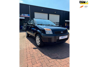 Ford Fusion 1.4-16V Champion