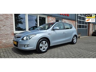 Hyundai I30 1.6i Blue Dynamic Trekhaak! Airco/Clima!