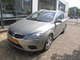 Kia cee'd 1.4 CVVT X-tra Orgineel 57000 km !! (bj 2010)