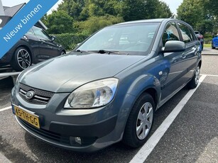 Kia Rio € 2900,- 1.4 X-tra Airco Trekhaak Nappas Apk 2025