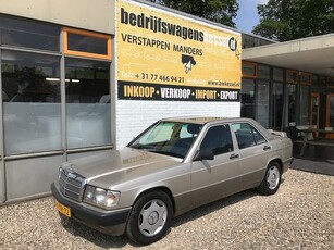 Mercedes-Benz 190 D 2.5 Automaat W201 Youngtimer Zeer Nette