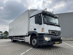 Mercedes-Benz Actros 1824 / Box 8.5 mtr / 769 dkm /